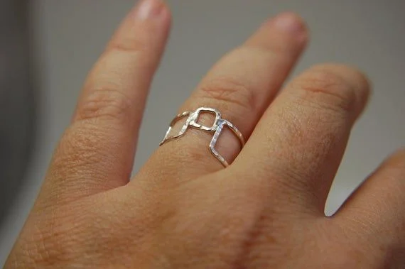 Anillo cuadrado asimétrico 4 by AfricanDreamland Anillo cuadrado asimétrico - Imagen 4