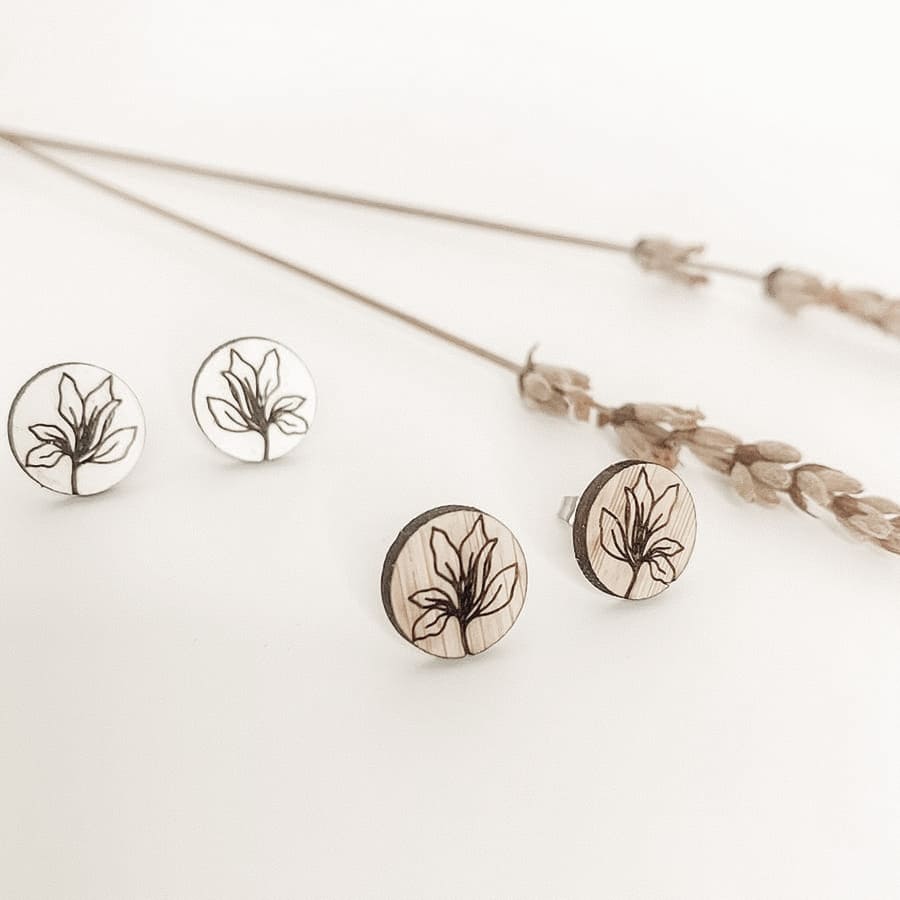 Wooden Earrings with Flower handmade by AfricanDreamland