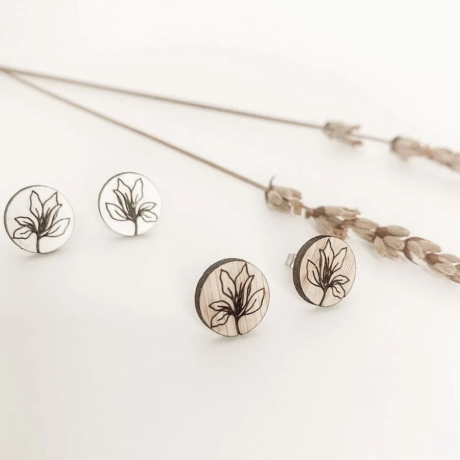 Wooden Earrings with Flower handmade by AfricanDreamland