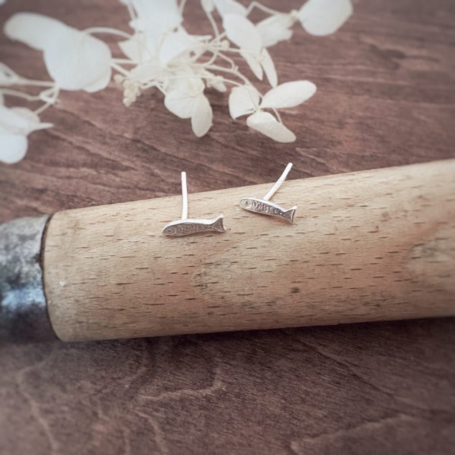 Tiny silver fish earrings Barcelona AfricanDreamland