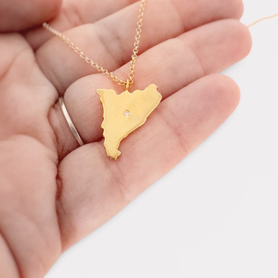 penjoll mapa de catalunya amb circonita catalonia map pendant with zirconia cataluña pendant with zirconia