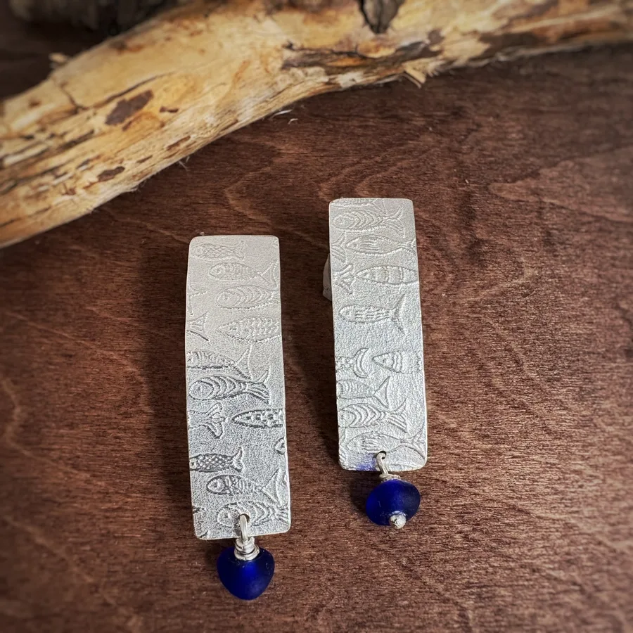 Dangle fish earrings