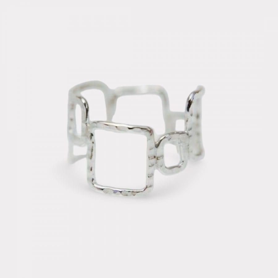 Asymmetric Square Ring