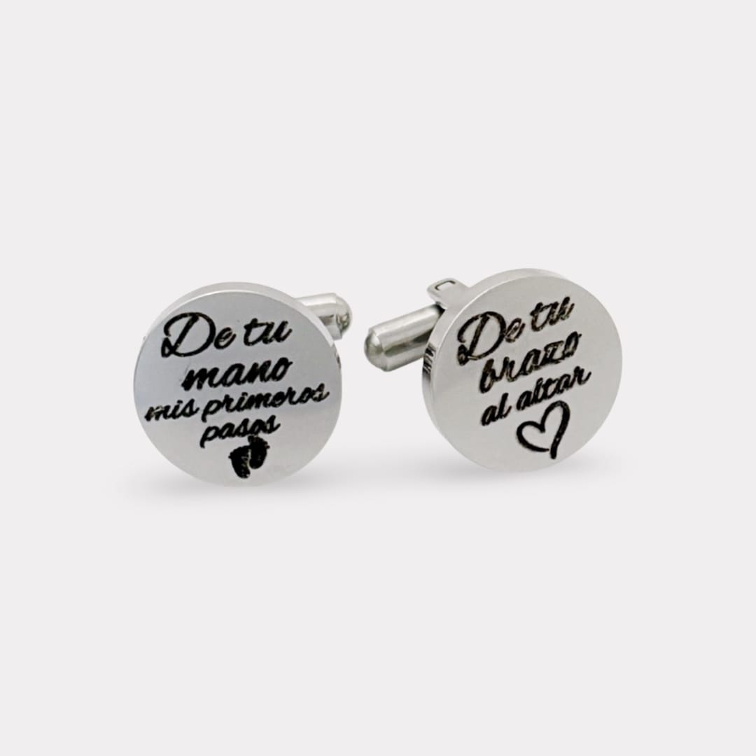 Botons de puny de casament - "De la teva mà els meus primers passos" i "Del teu braç a l'altar 1 by AfricanDreamland Cufflinks for father - AfricanDreamland
