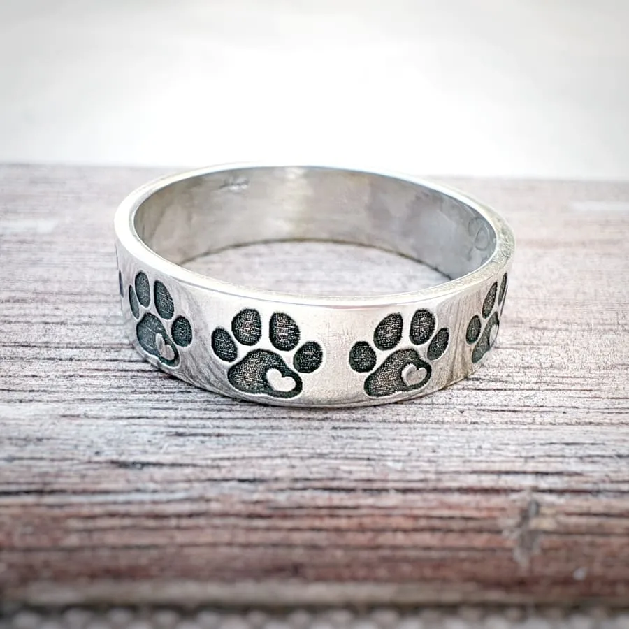 Anillo De Huellas De Perro - Imagen 2
