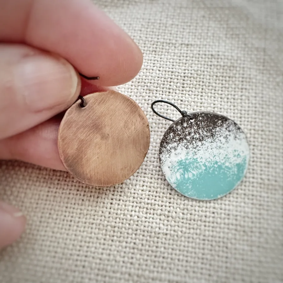Pendientes Largos Y Redondos Turquesa - Imagen 3